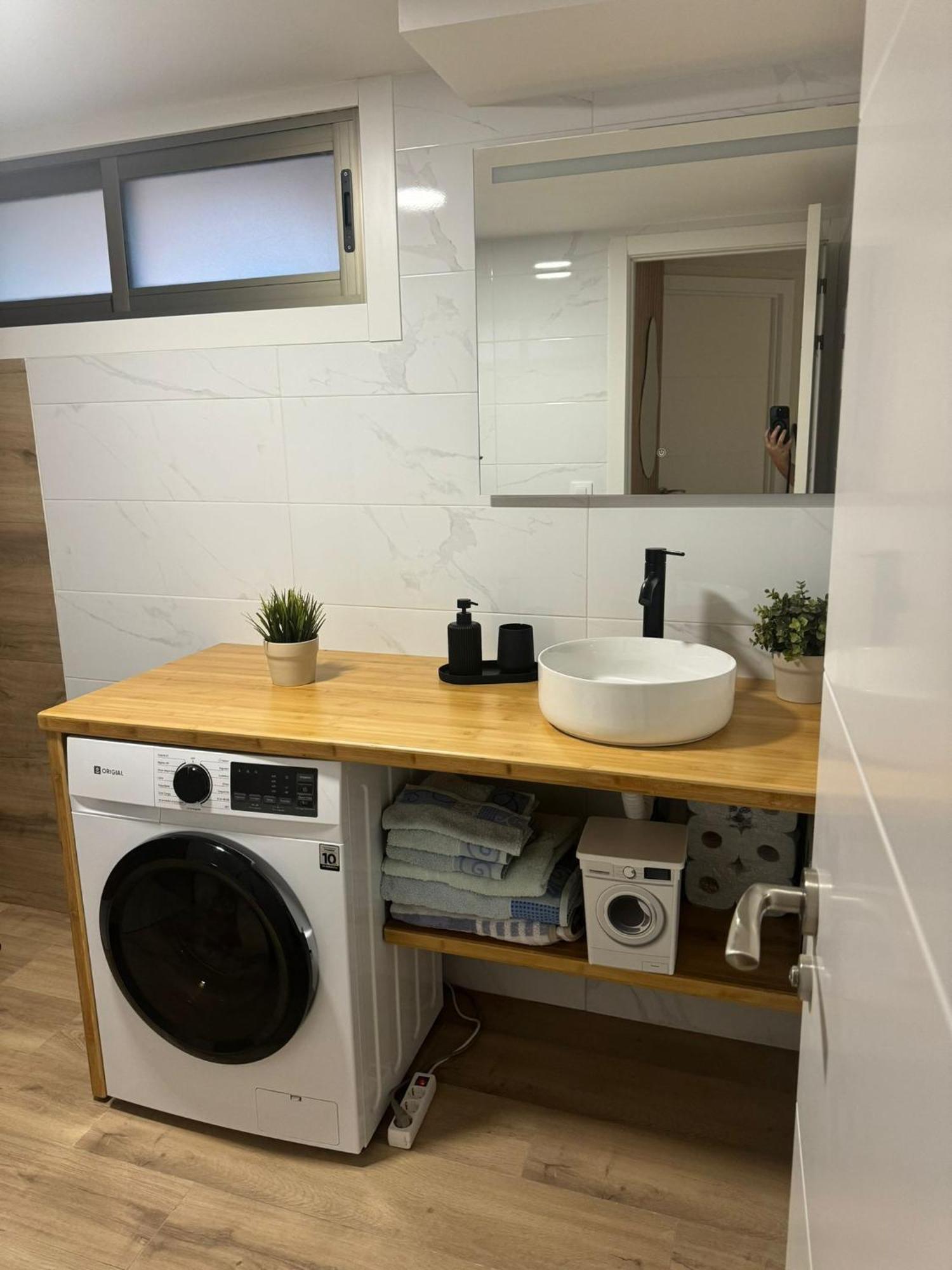 Al Mar Apartment Виго Екстериор снимка