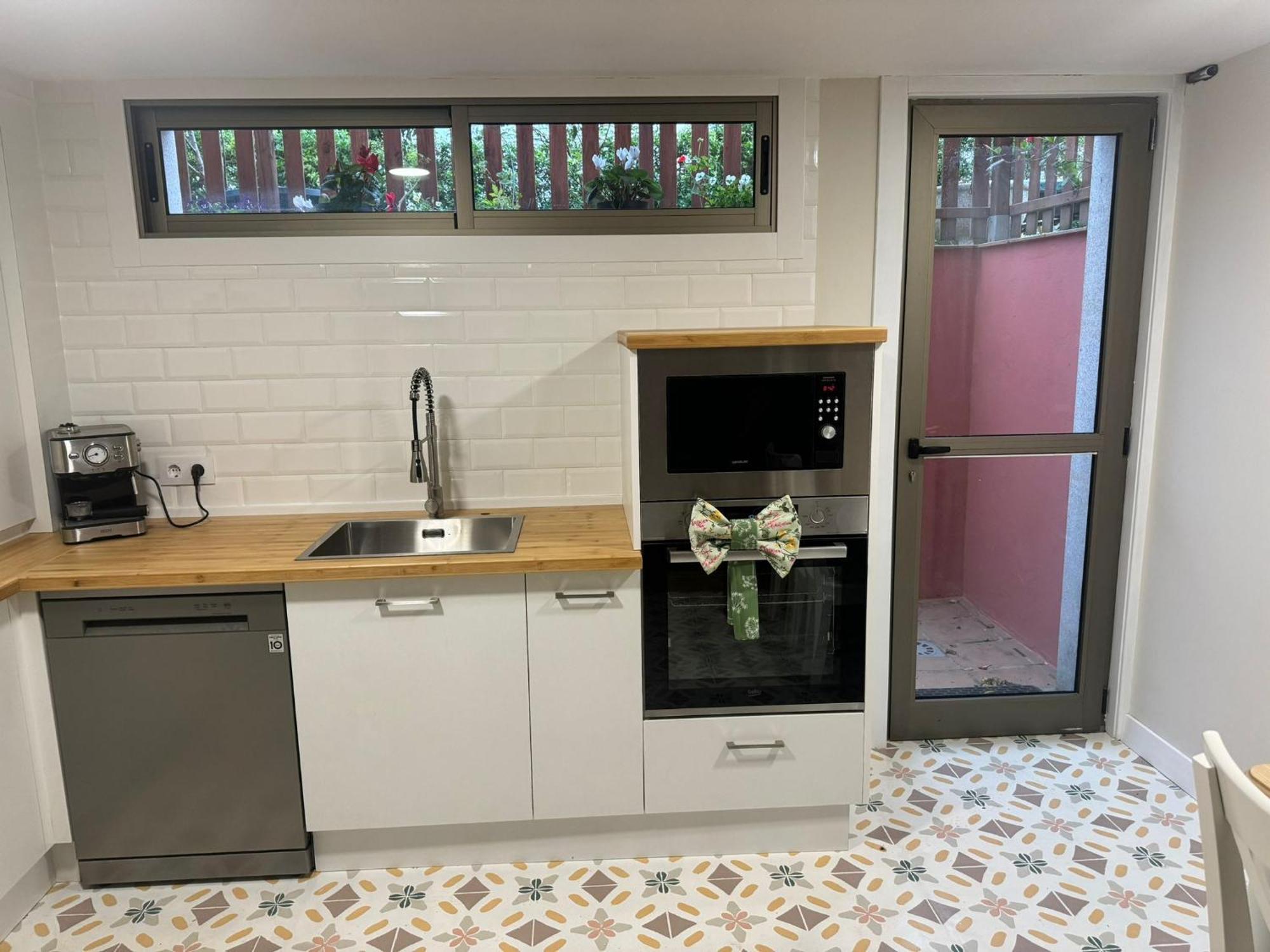 Al Mar Apartment Виго Екстериор снимка